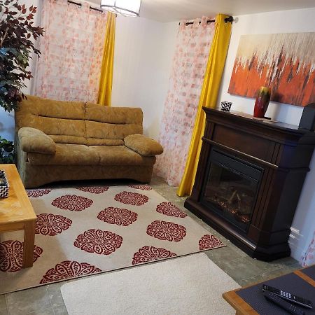 Vibrant Apartment In The Heart Of The Town Edmundston Exteriér fotografie